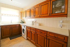 Kitchen- click for photo gallery